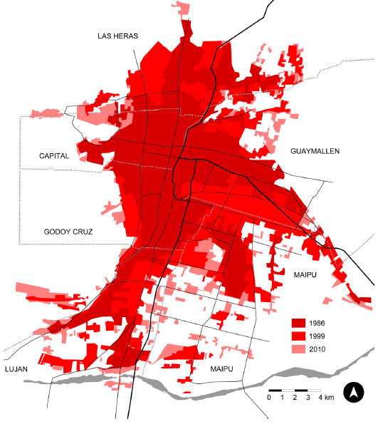 Urban extension of the AMM in 1986, 1999 and 2010.